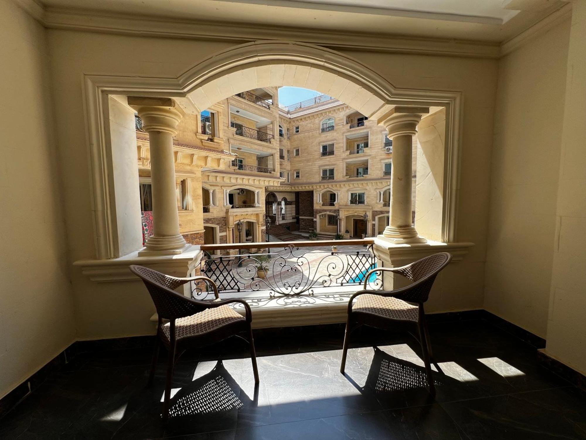 Onyx Pyramids Boutique Hotel Al Kawm al Akhdar Exterior foto