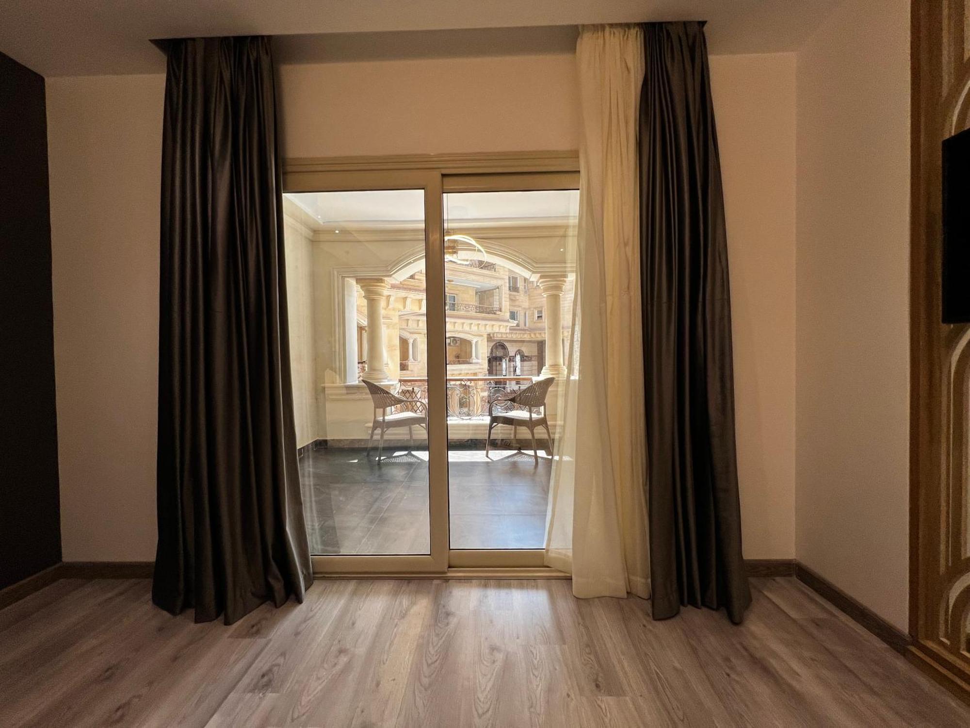 Onyx Pyramids Boutique Hotel Al Kawm al Akhdar Exterior foto